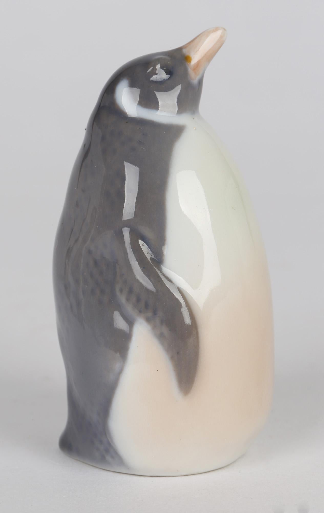 Danois Quatre figurines vintage d'oiseaux et d'écureuils en porcelaine danoise Royal Copenhagen en vente