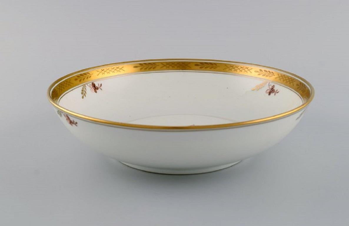 Royal Copenhagen Golden Basket Bowl and Dish in Hand-Painted Porcelain For Sale 1