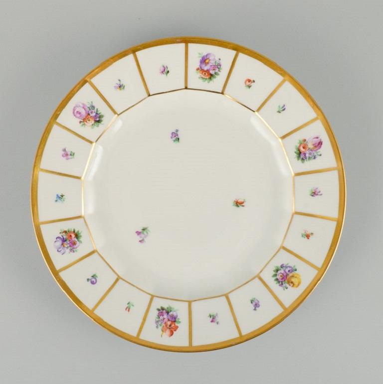 Porcelain Royal Copenhagen Henriette, Five Dinner Plates For Sale