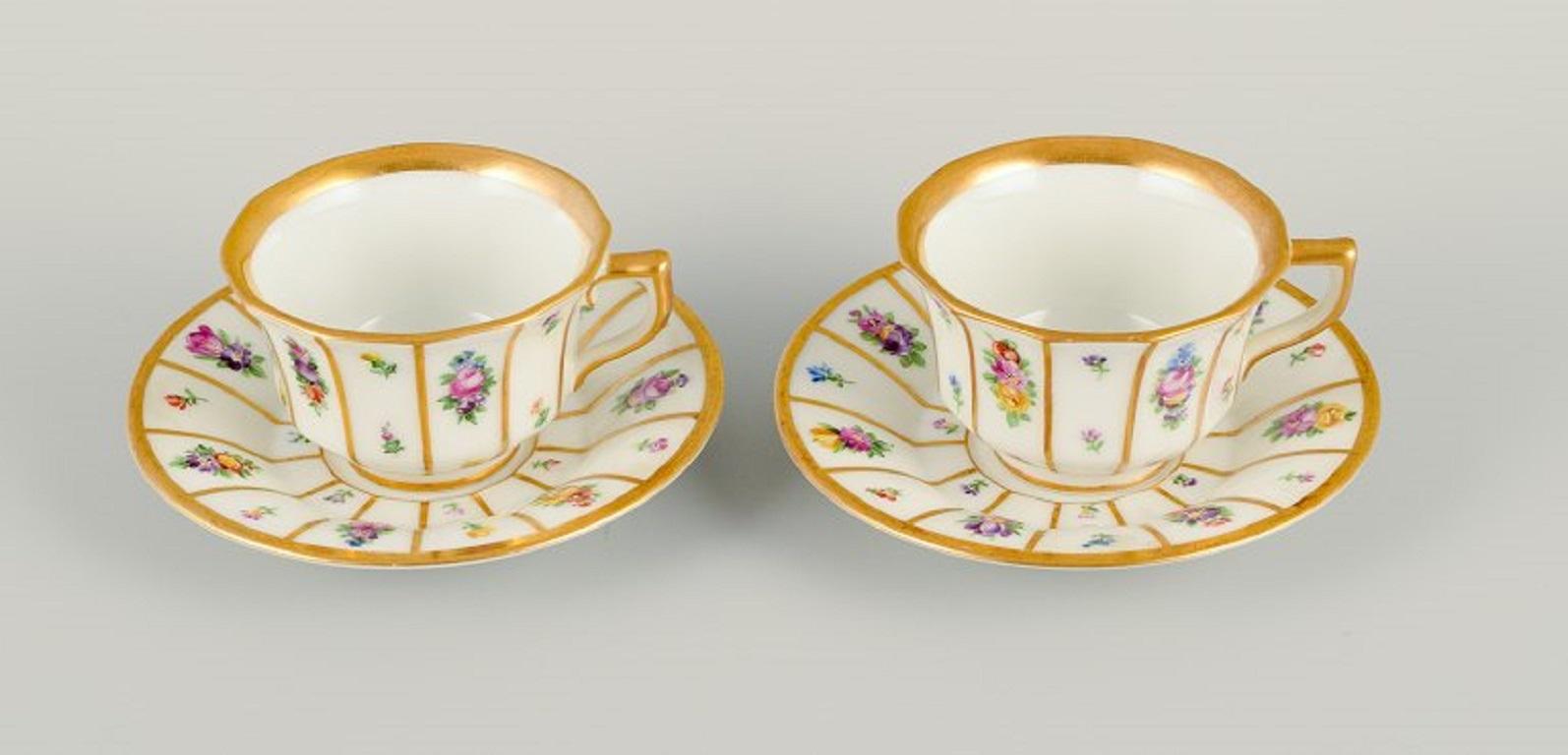 Royal Copenhagen, Henriette. Hand-painted porcelain with gold rim.
Two mocha cups.
Model number 444/8562.
First factory quality.
In perfect condition.
Measures 5.5 x 9.5 cm.
Saucer 12.0 cm.