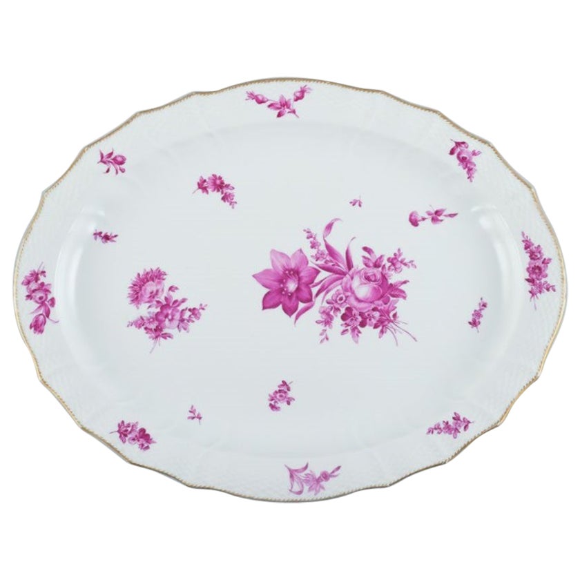 Grand plat de service ovale avec fleurs violettes Royal Copenhagen