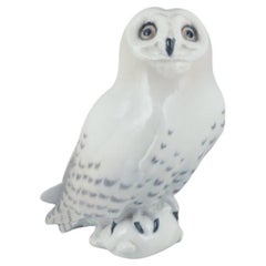 Antique Royal Copenhagen. Large porcelain figurine of a white snowy owl. Before 1900. 