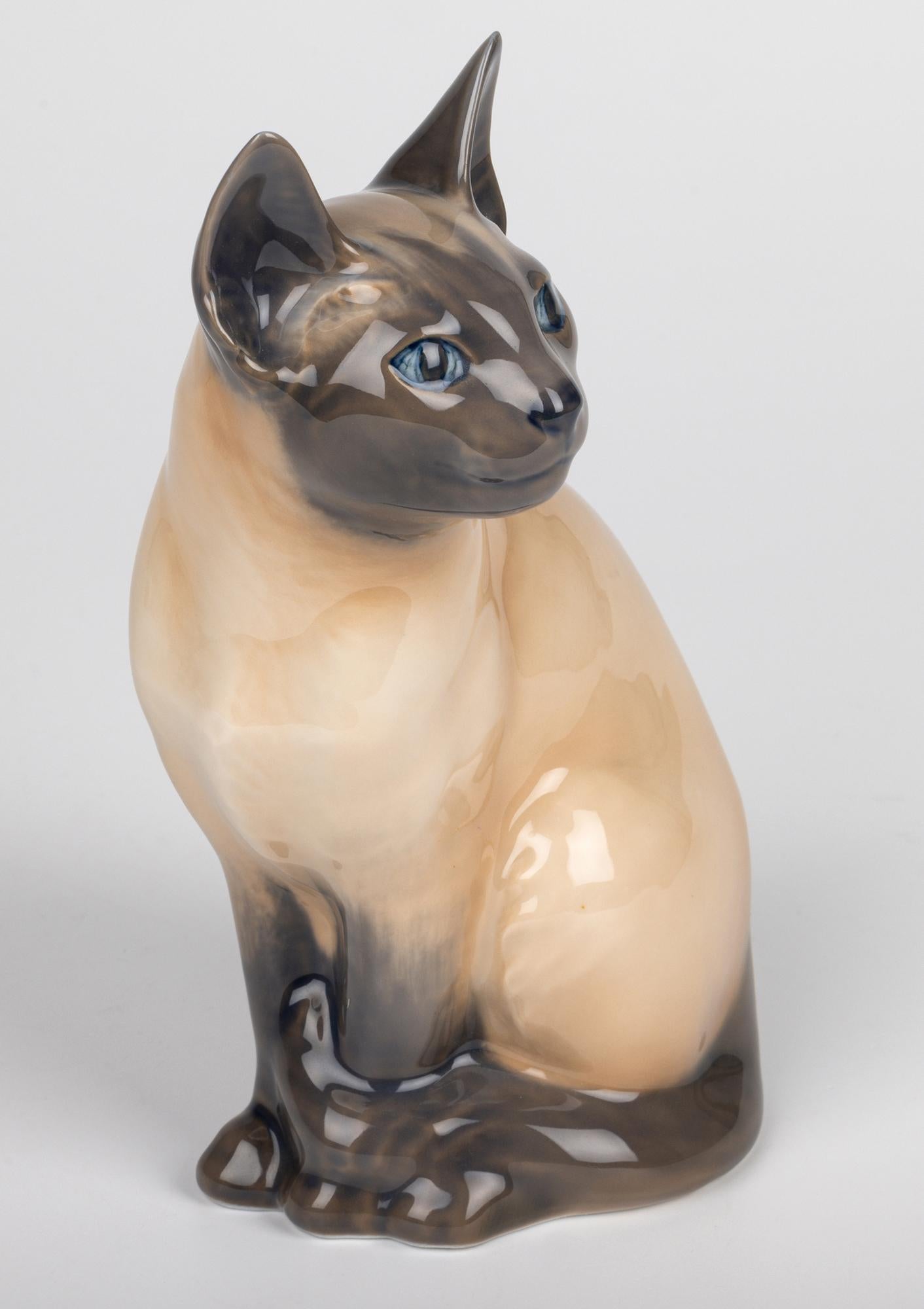 Figura de gato siamés de porcelana grande Royal Copenhagen Model 3281 en venta 11