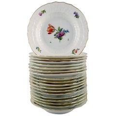 Royal Copenhagen Light Saxon Flower, 19 Deep Plates
