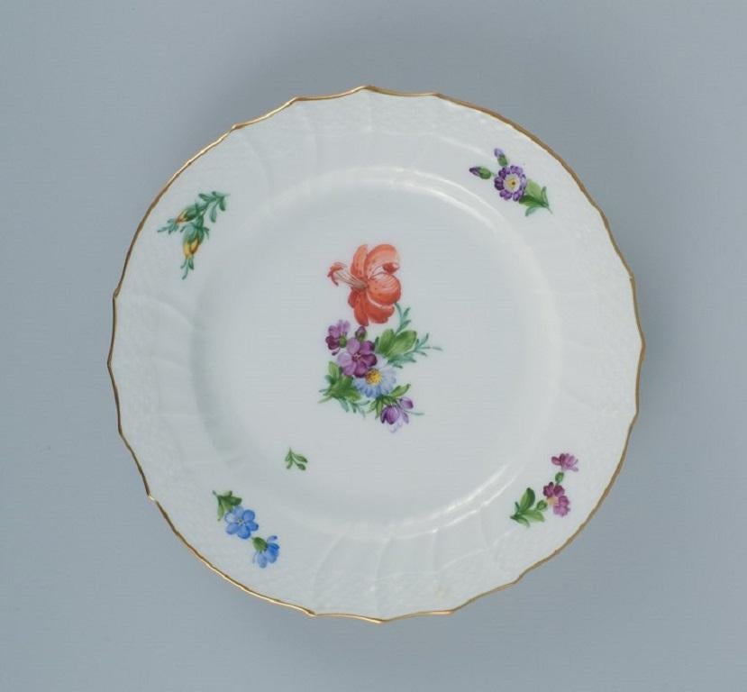 Early 20th Century Royal Copenhagen, Light Saxon Flower, Four Lunch Plates For Sale