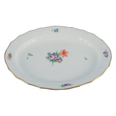 Royal Copenhagen Light Saxon Flower, Oval Serving Dish in Porcelain