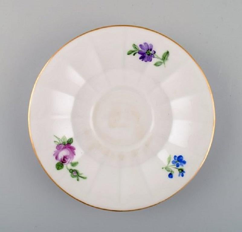 Porcelain Royal Copenhagen Light Saxon Flower, Two Coffee Cups with Saucers and Tray For Sale