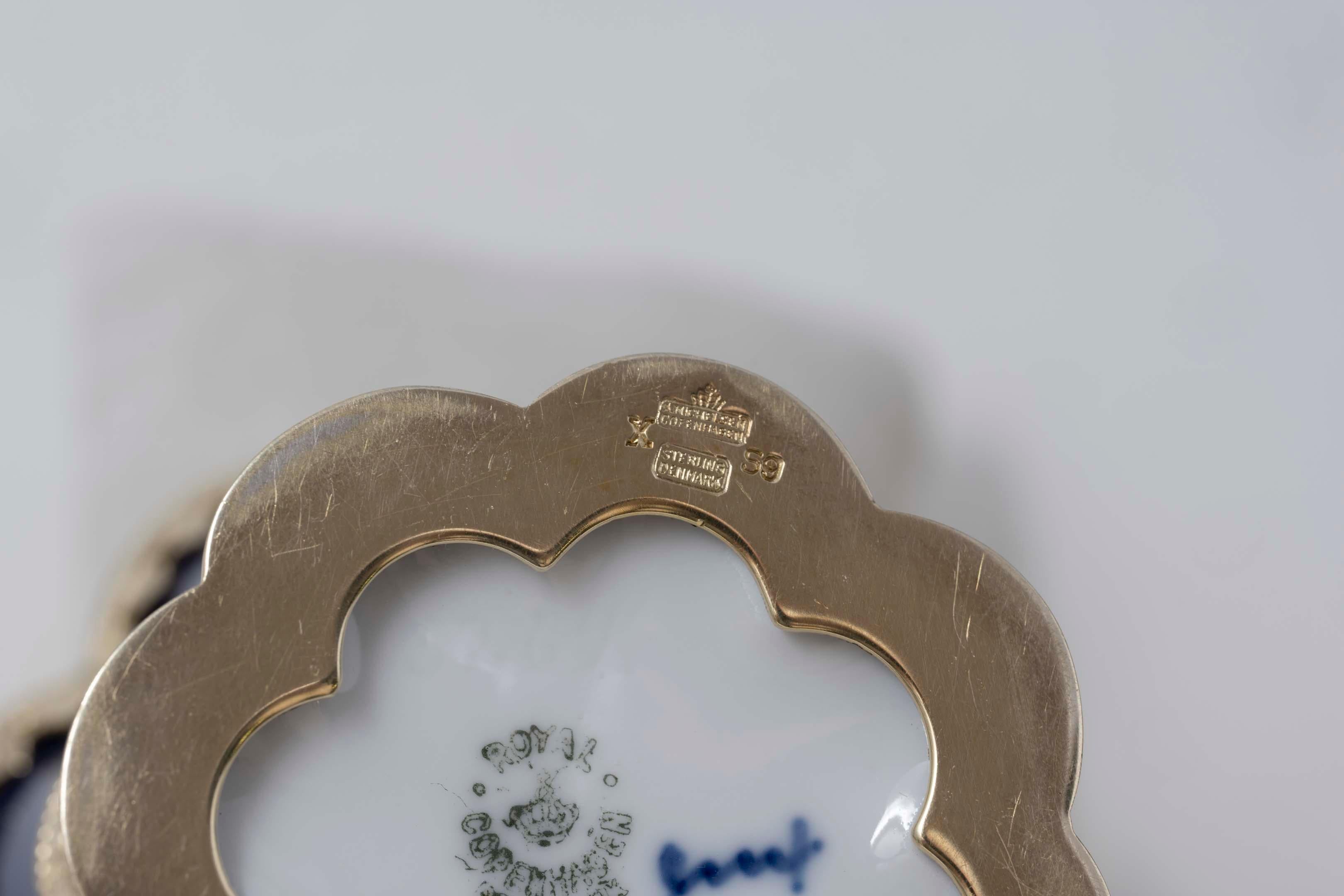 Tasse Margrethe en porcelaine bleue et monture en argent 925 de Royal Copenhagen en vente 4