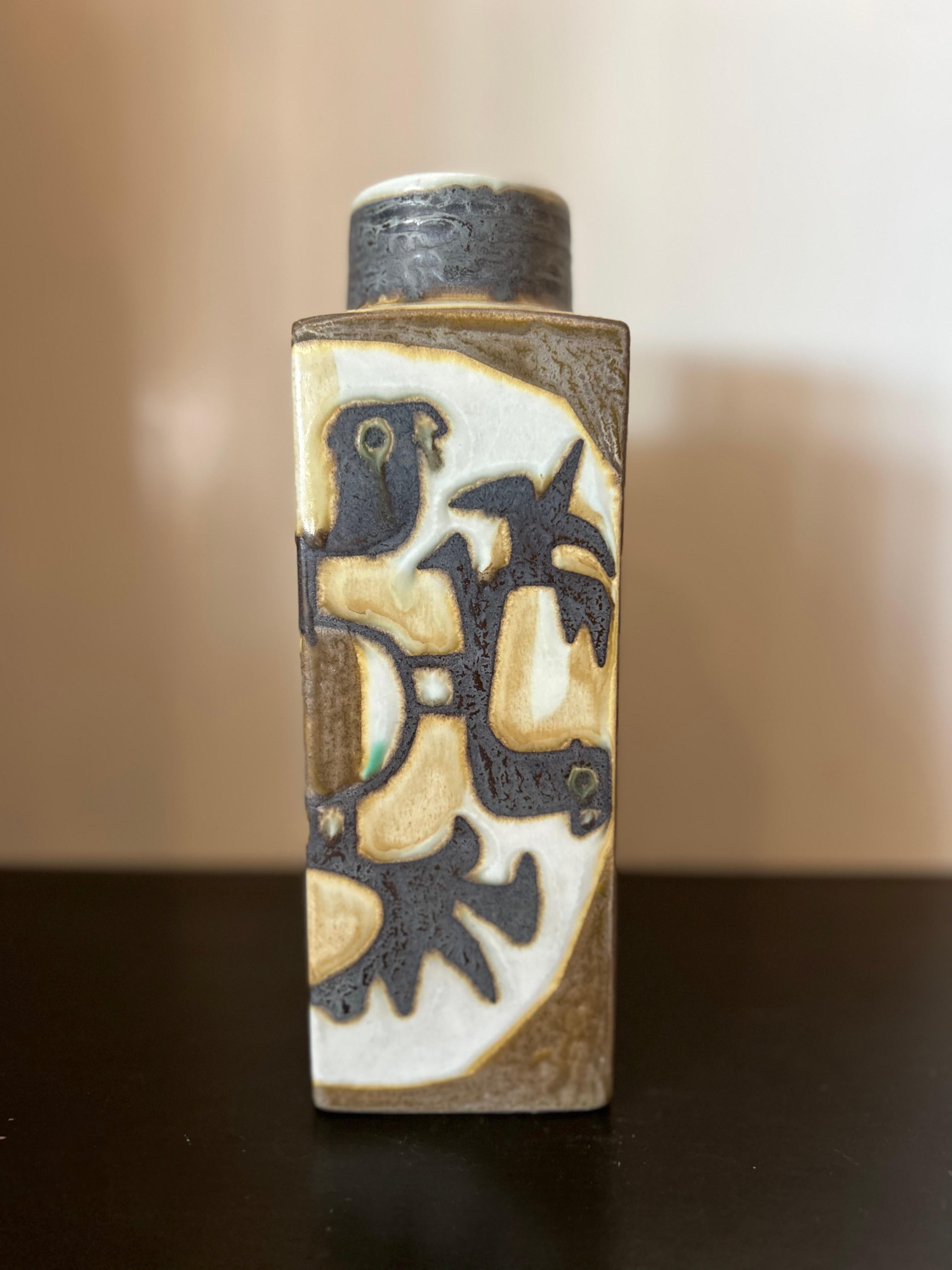 Porcelain Royal Copenhagen 1960's Vase with Bird Designs In Good Condition In Phoenix, AZ