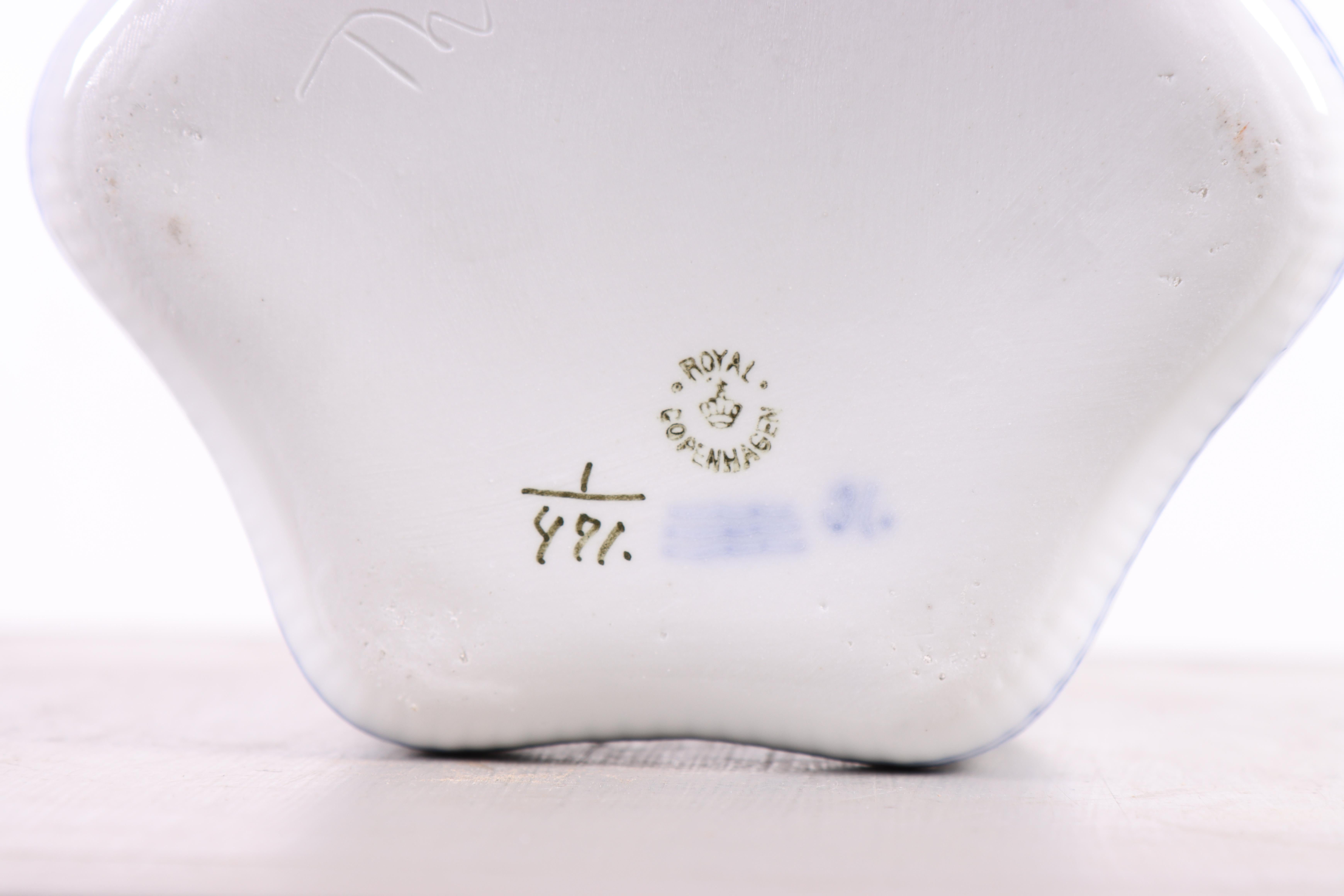 « Royal Copenhagen Modèle 471 : bol élégant pour 6 tasses à œufs Bon état - En vente à Lejre, DK