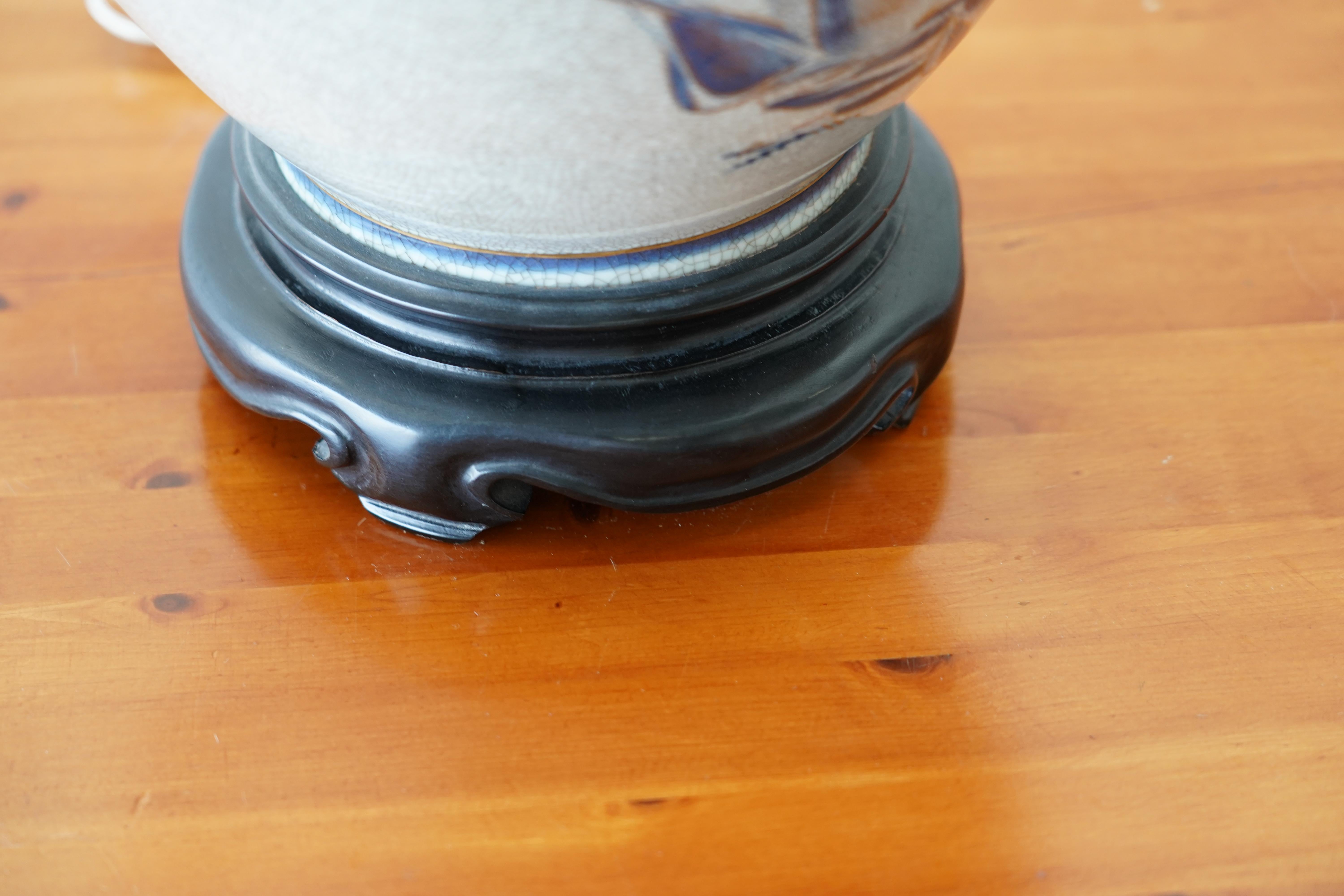 Lámpara de mesa monumental Royal Copenhagen de Thorkild Olsen, pájaros pintados a mano Danés en venta