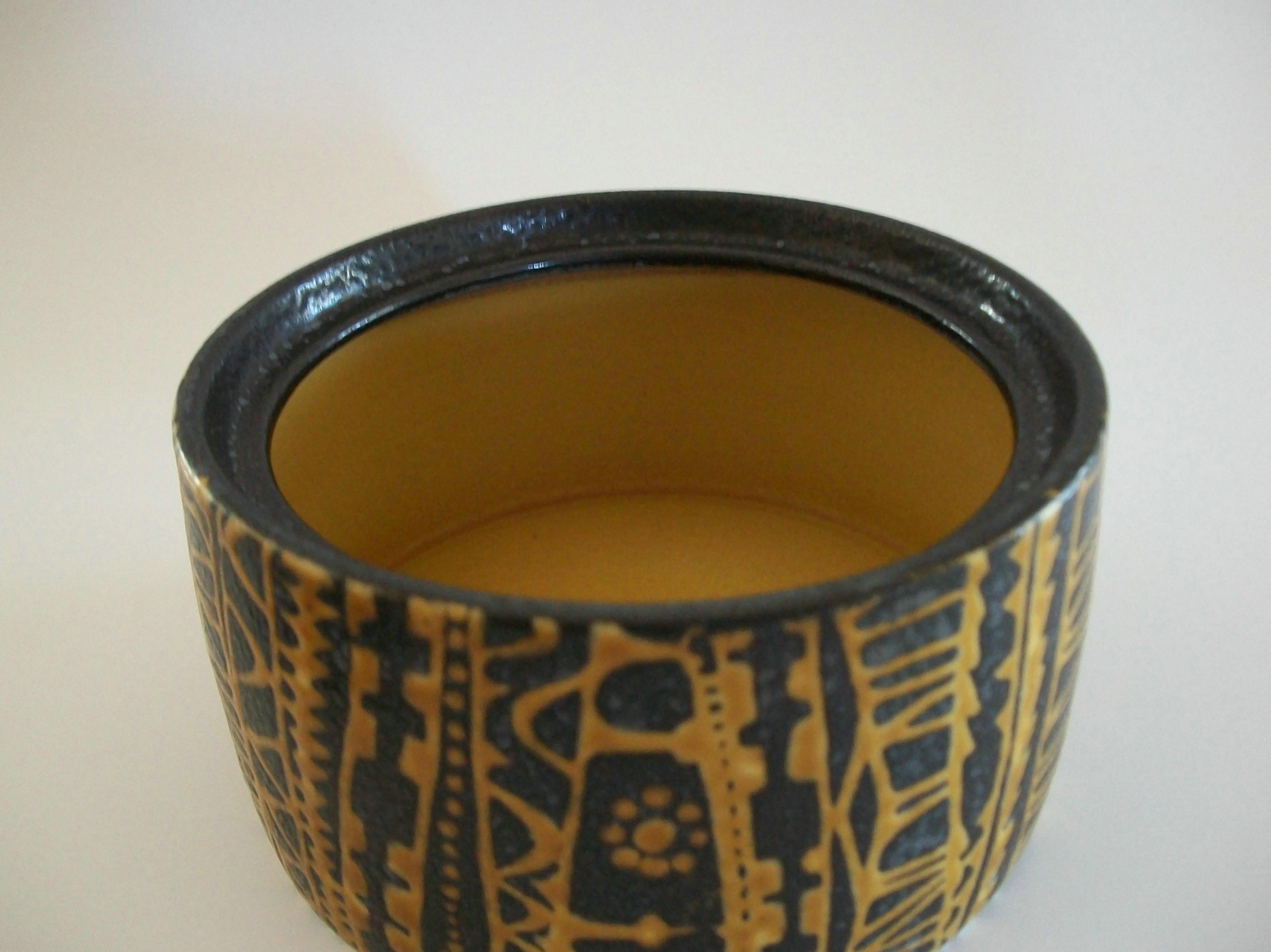 Ceramic ROYAL COPENHAGEN - Nils Thorsson - Mid Century Fajance Jar - Denmark - C. 1970's For Sale