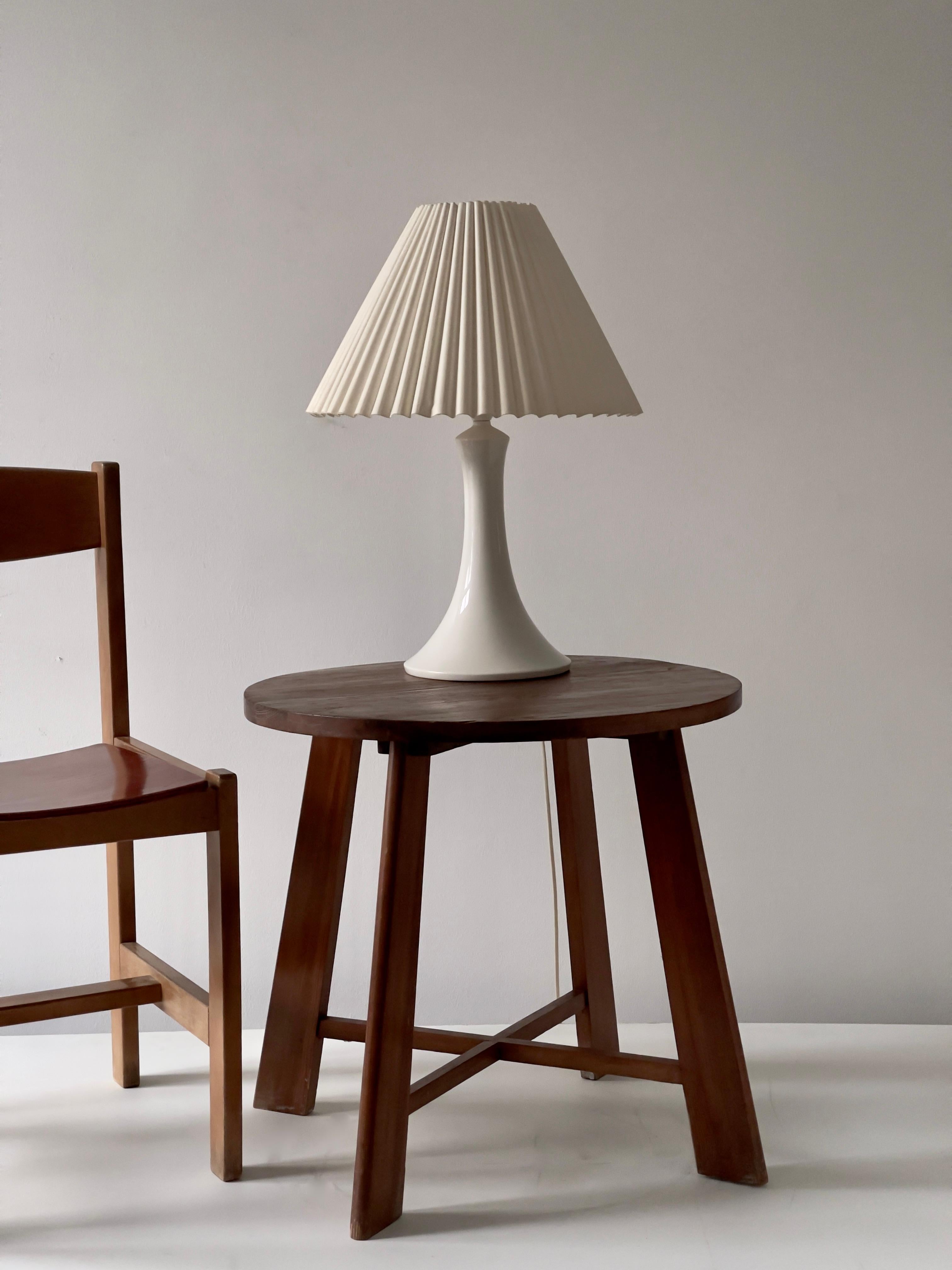 Danish Royal Copenhagen, Original Table Lamp, White Glazed Porcelain, Denmark 1960s For Sale