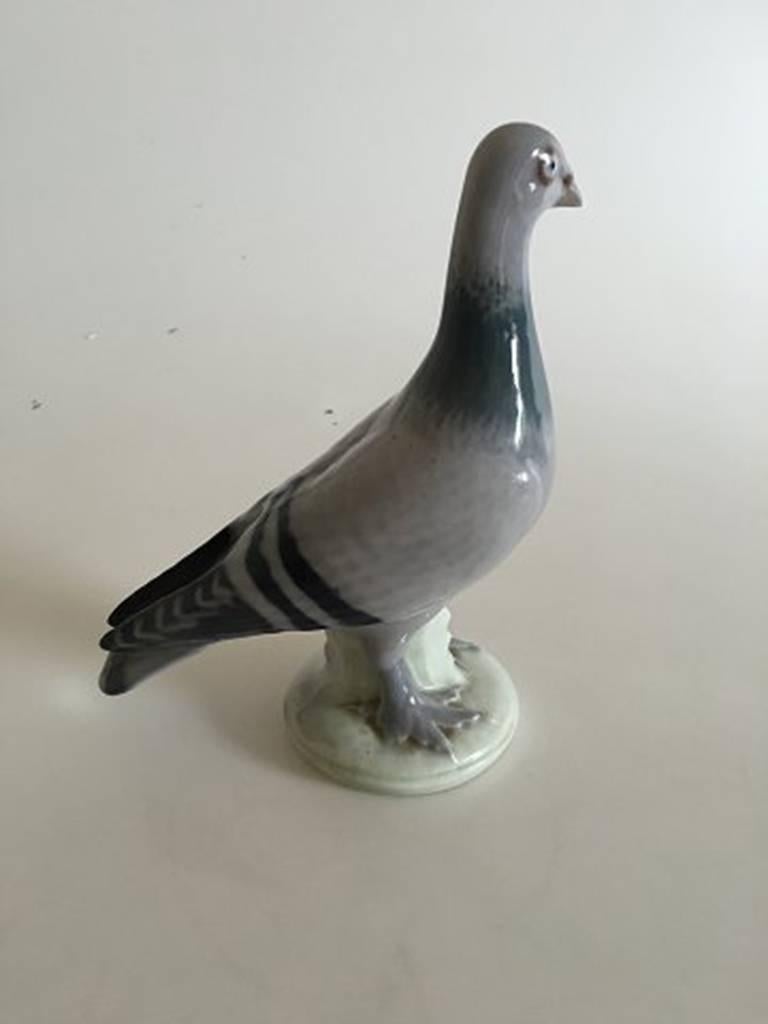 pigeon figurines