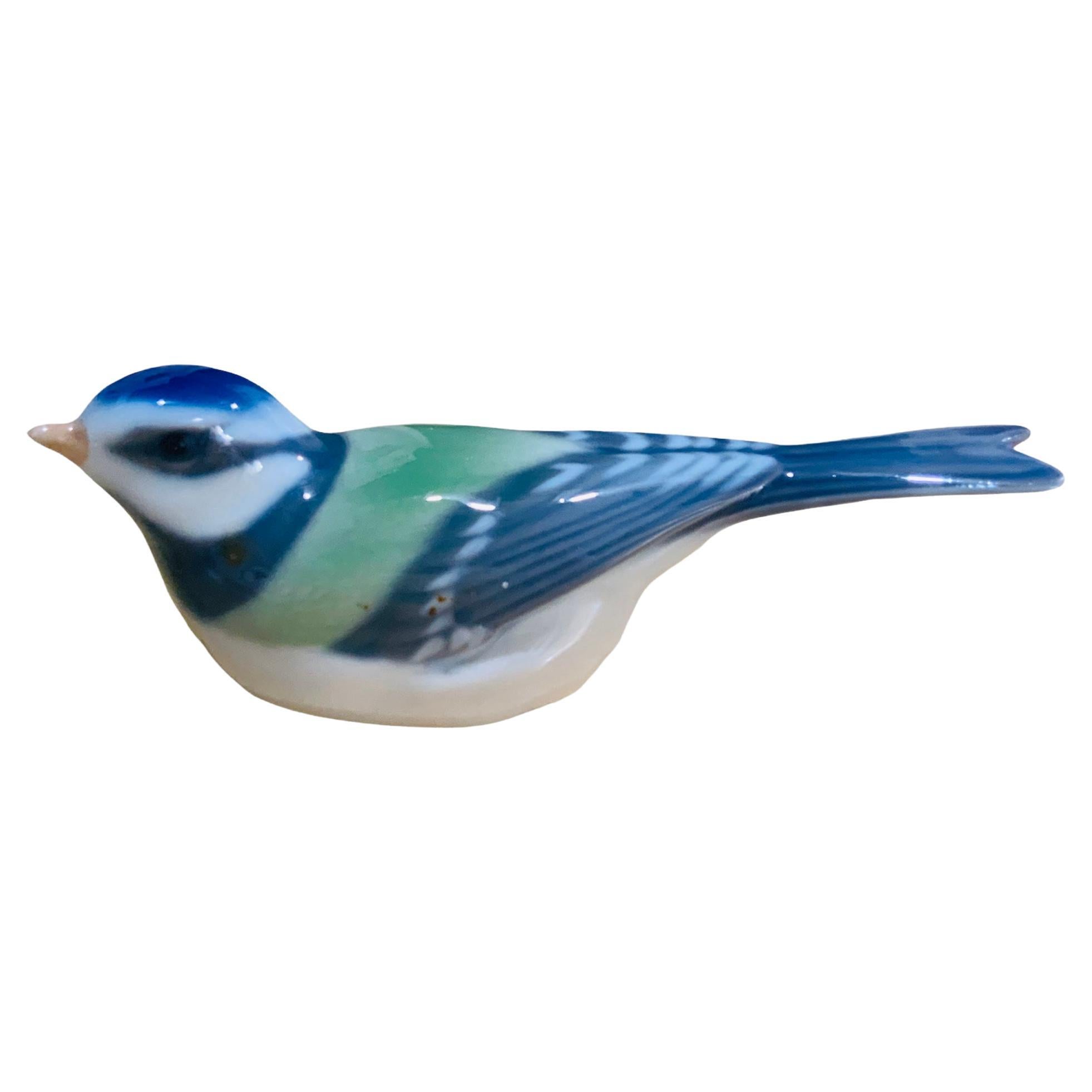 Figurine d'oiseau en porcelaine Royal Copenhagen - Tit bleu en vente