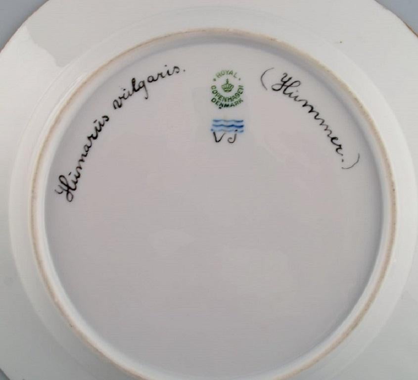 Mid-20th Century Royal Copenhagen Porcelain Dinner Plate with Hand-Painted Crayfish Motif For Sale