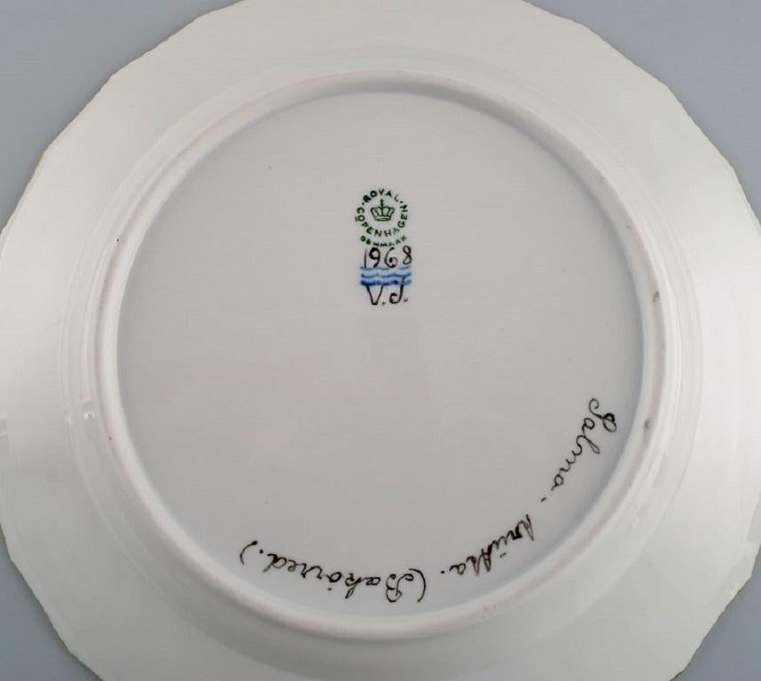 Mid-20th Century Royal Copenhagen Porcelain Dinner Plate with Hand-Painted Fish Motif