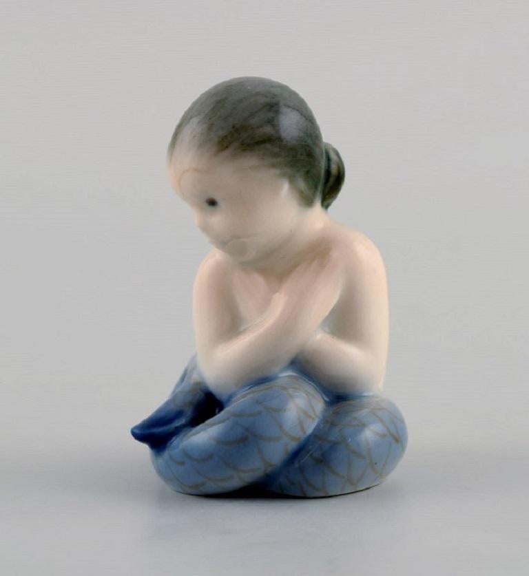Royal Copenhagen porcelain figure. Little Mermaid. Model number 2313.
Measures: 5 x 3.5 cm.
In excellent condition.
Stamped.
1st factory quality.