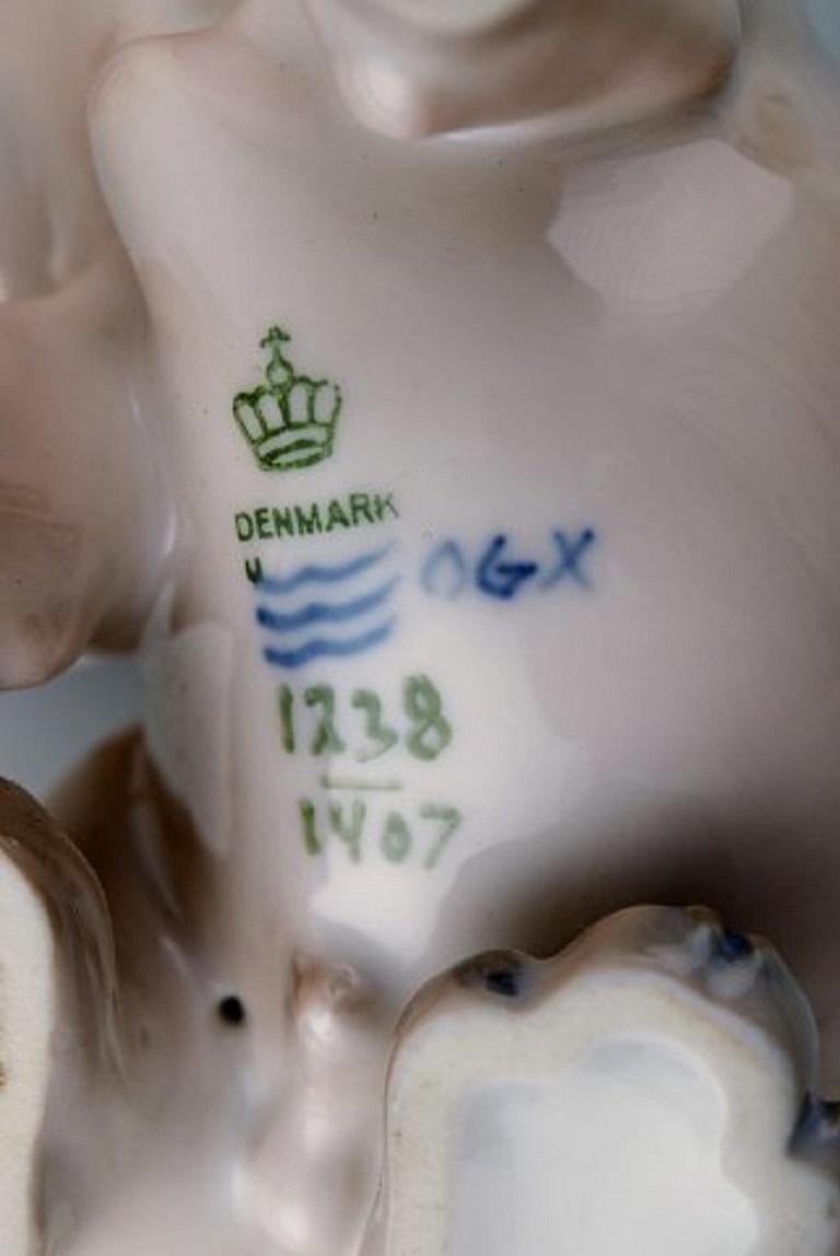 Porcelaine Figurine en porcelaine de Royal Copenhagen, chiot teckel, années 1920 en vente