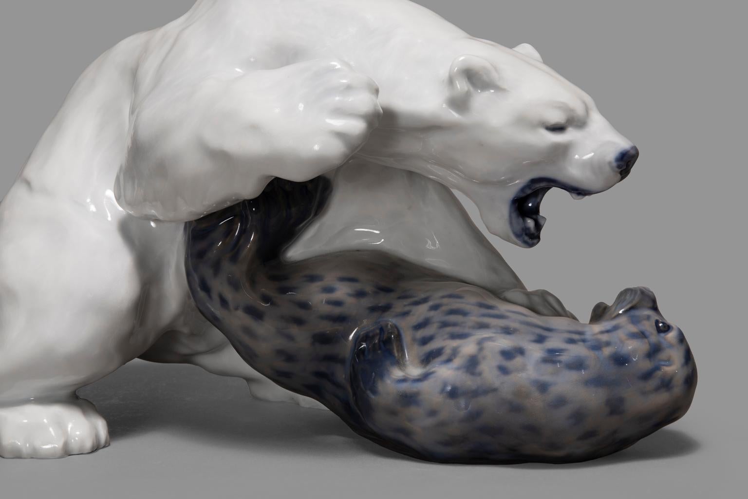 Royal Copenhagen Porcelain Figurine Knud Kyhn Polar Bear & Seal #1108 For Sale 4