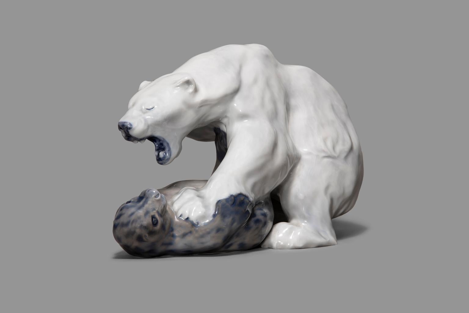 Danish Royal Copenhagen Porcelain Figurine Knud Kyhn Polar Bear & Seal #1108 For Sale