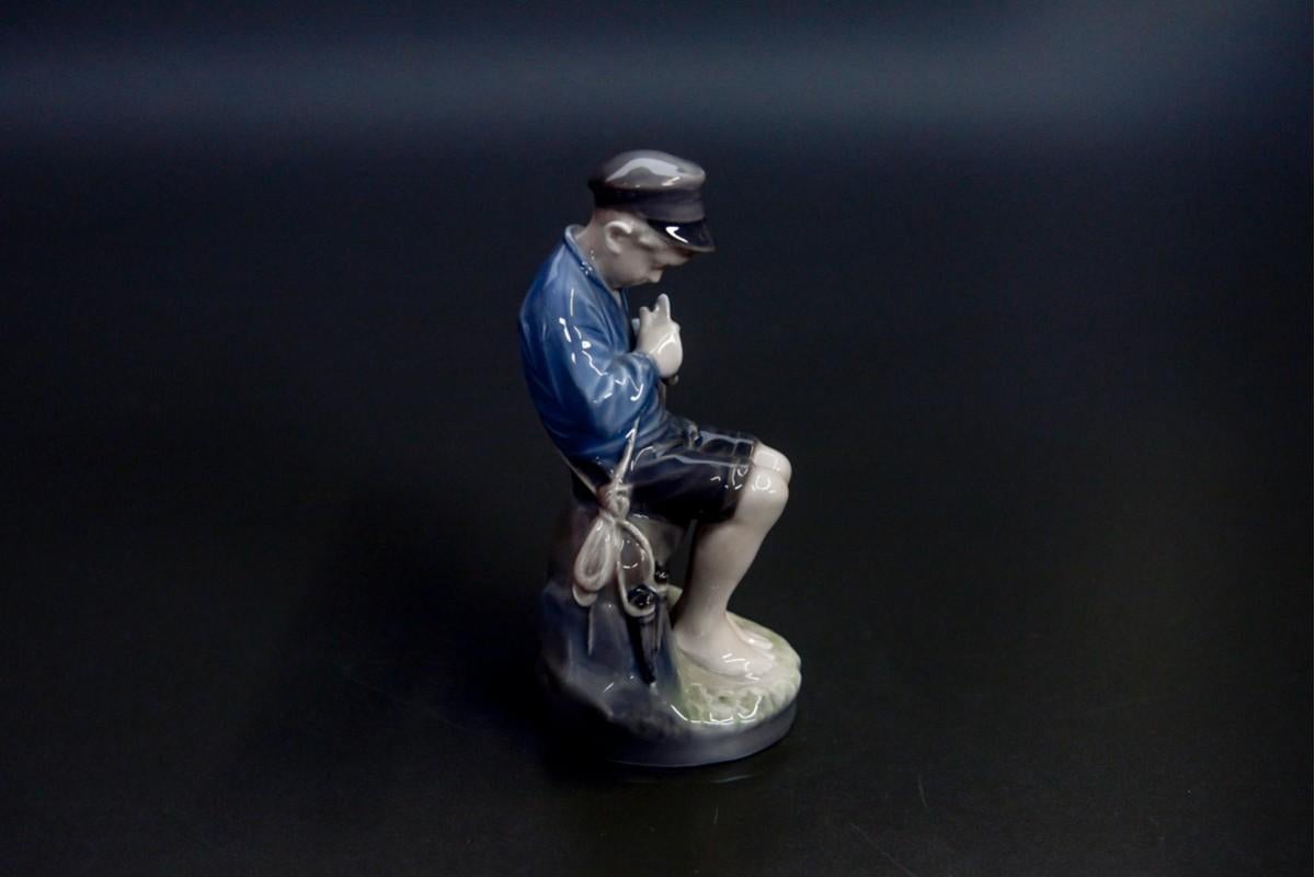 Danois Figurine en porcelaine Royal Copenhagen n° 905 en vente