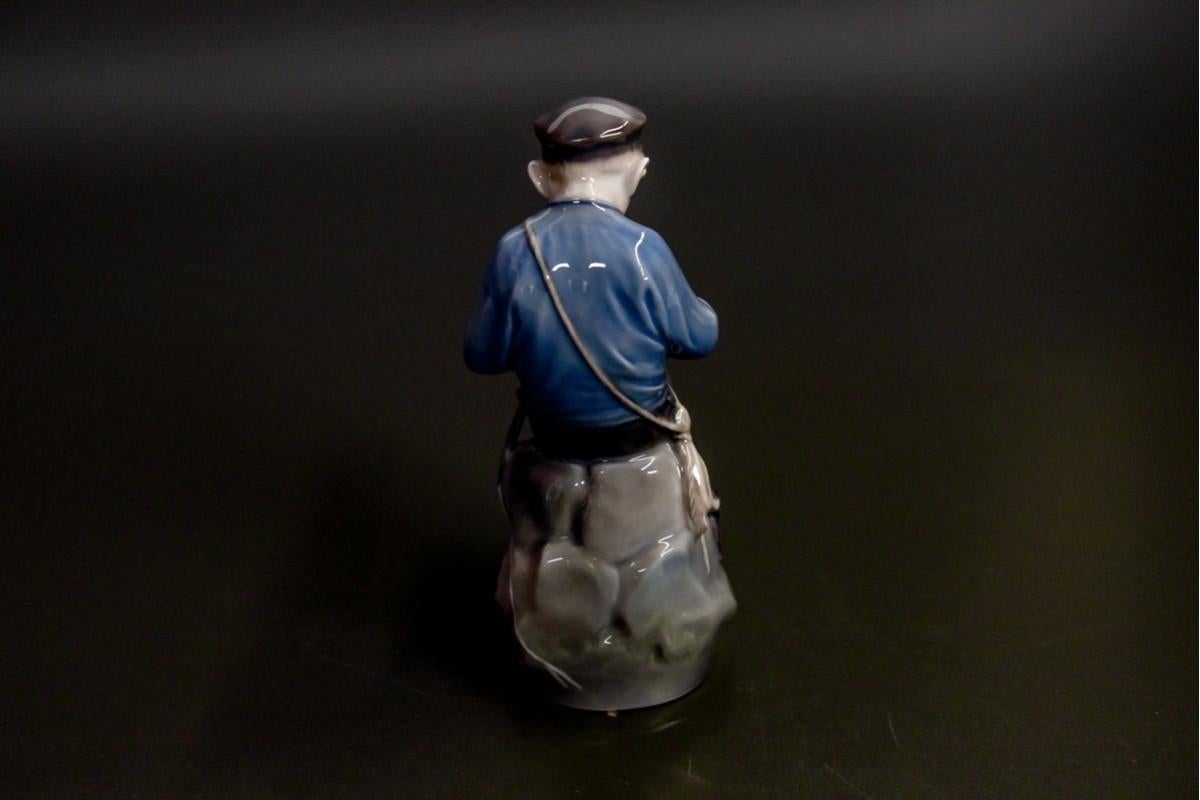 Figurine en porcelaine Royal Copenhagen n° 905 Excellent état - En vente à Chorzów, PL