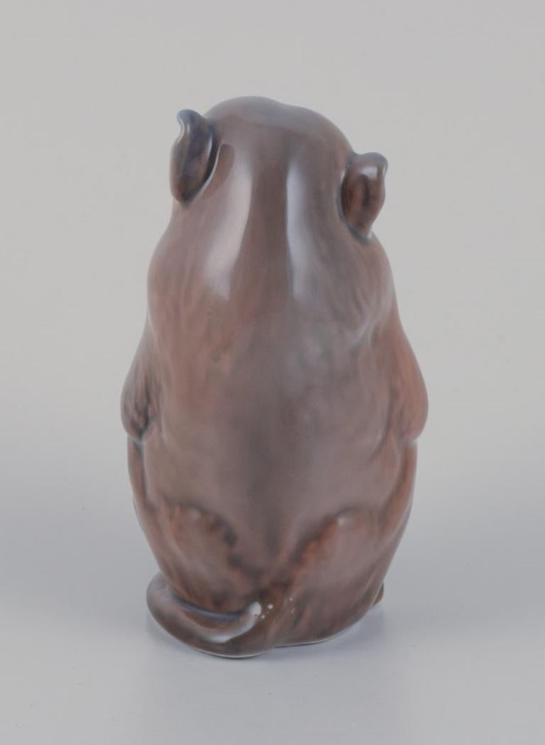 Fin du 20e siècle Royal Copenhagen. Figurine de singe en porcelaine. Conçu par Niels Nielsen. en vente