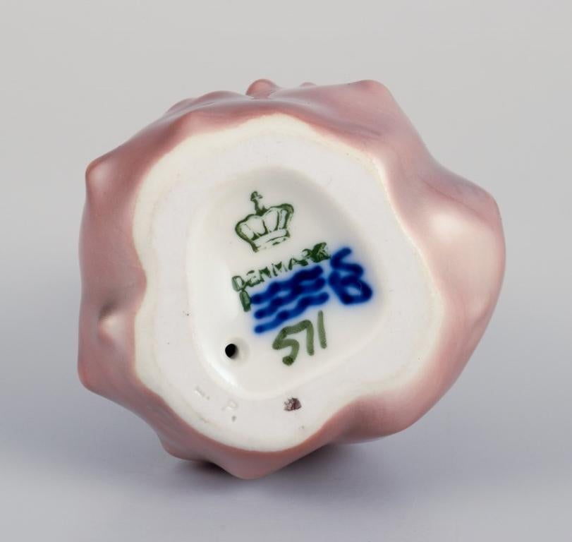 Royal Copenhagen. Figurine de souris sur un châtaignier en vente 3