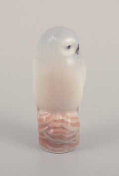 Royal Copenhagen, porcelain figurine of an owl. Early 1900s.