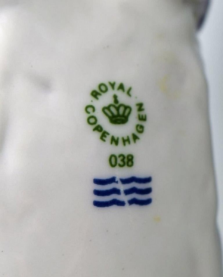 Royal Copenhagen, Porzellanfigur, sibirischer Husky, Modellnummer 038 im Angebot 3