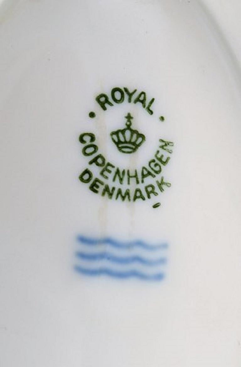 Royal Copenhagen Porcelain Sauce Boat with Floral Motifs and Gold Border For Sale 1