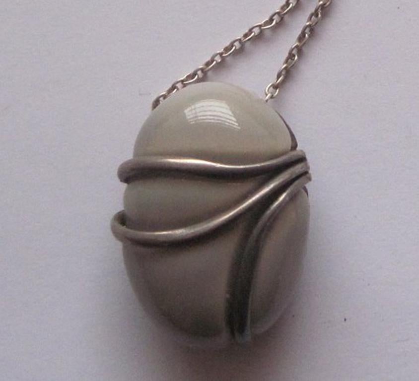 Royal Copenhagen Porcelain Sterling Silver Pendent and Ring. Ring size 54, weighs 12,3 g / 0,43 oz. Necklace weighs 10,6 g / 0,37 oz