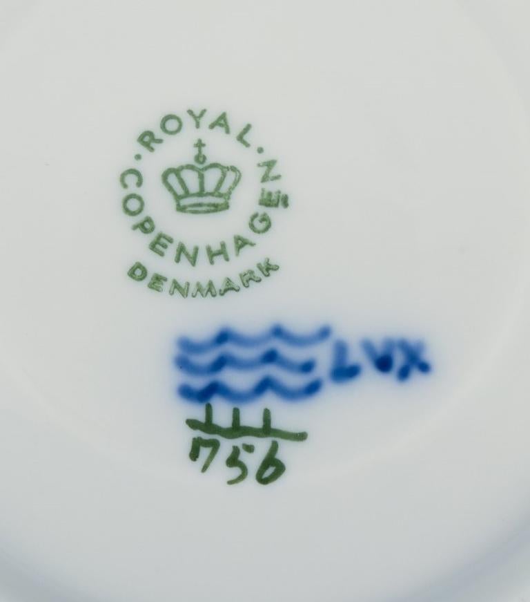 Royal Copenhagen, Prinzessin. Set aus drei Kaffeebechern mit Untertassen aus Porzellan. im Angebot 4