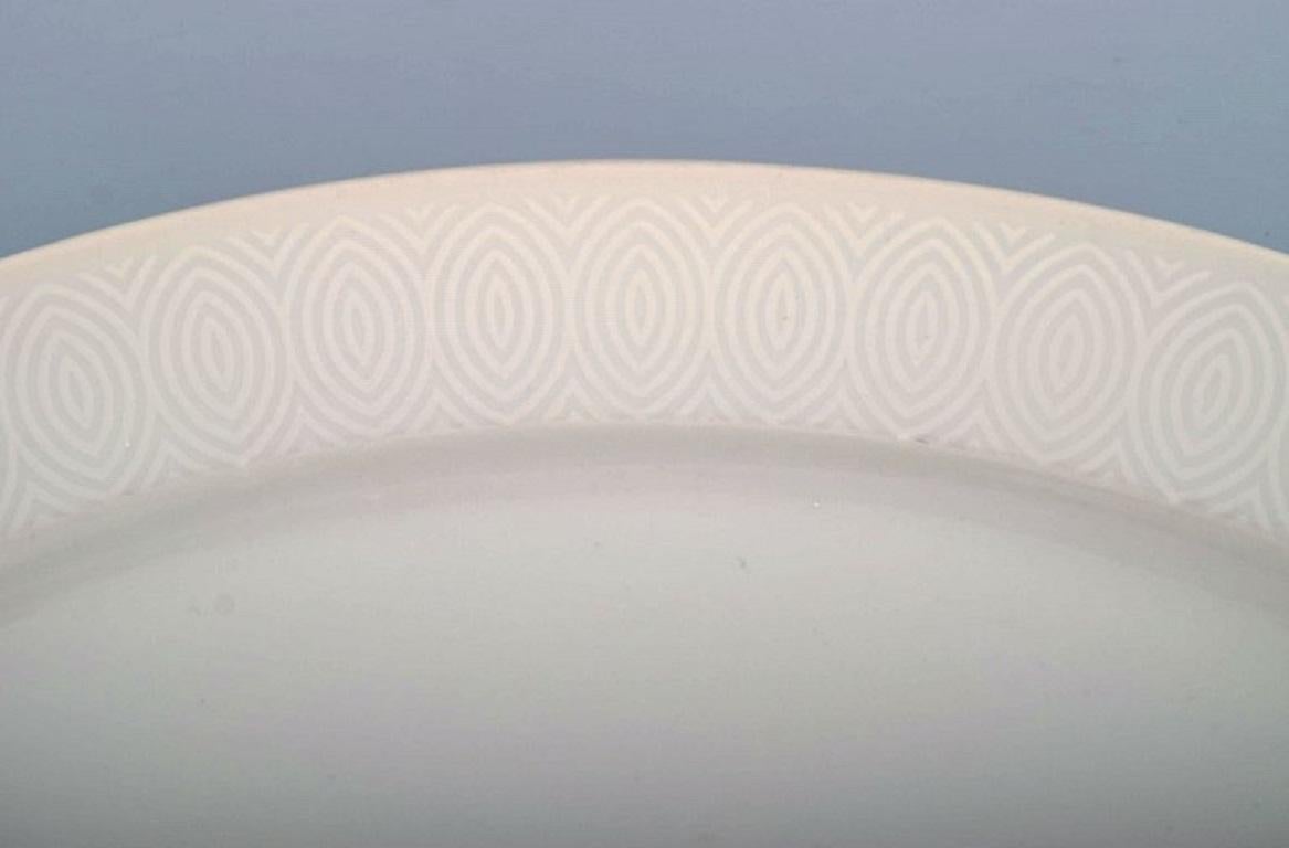 Royal Copenhagen. Salto service, white. Large oval serving dish. 1974-78
Measures: 38 x 29.5 cm.
In excellent condition.
1st factory quality.
Designed by Axel Salto in 1956.