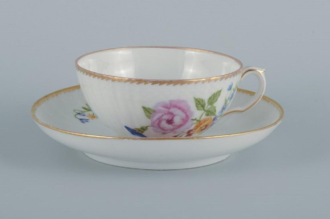 Royal Copenhagen, Saxon flower.
A set of ten antique teacups and matching saucers.
Approximately 1880.
In excellent condition.
Marked.
Second factory quality.
Teacup: D 9.5 (without handle) x H 4.5 cm.
Saucer: D 14.5 x 2.5 cm.