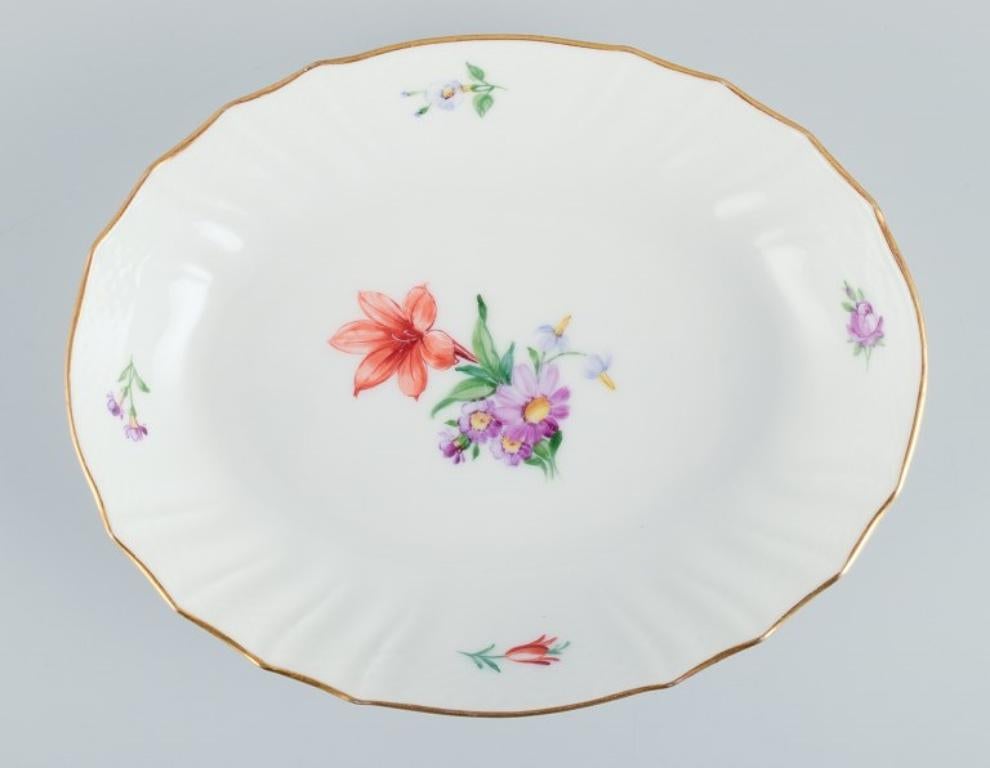 Porcelain Royal Copenhagen, Saxon Flower, centerpiece and oval bowl in porcelain For Sale