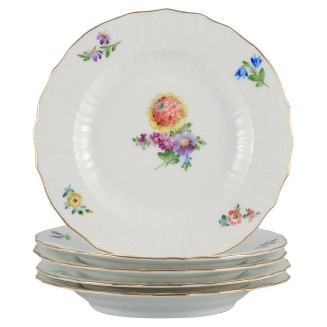 Royal Copenhagen Saxon Flower, Five Dinner Plates in Hand-Painted Porcelain For Sale