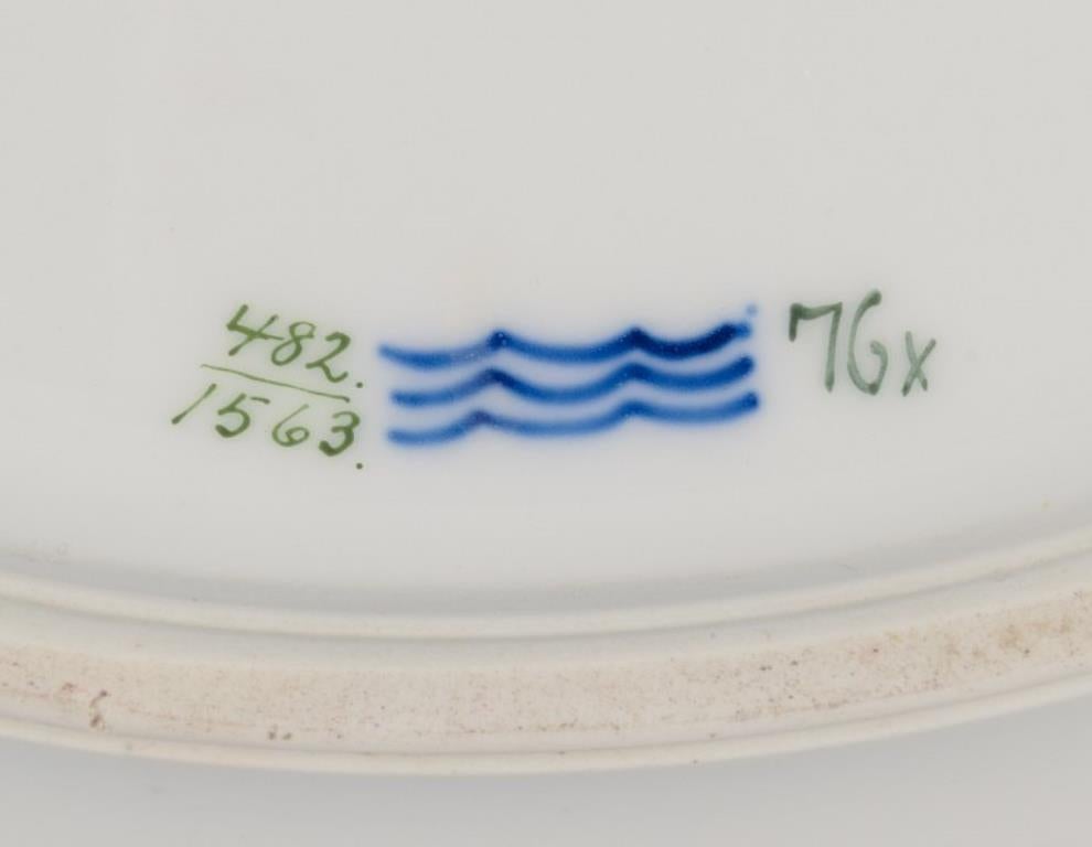 Flor Sajona de Royal Copenhagen. Gran fuente redonda de porcelana para servir. Porcelana en venta