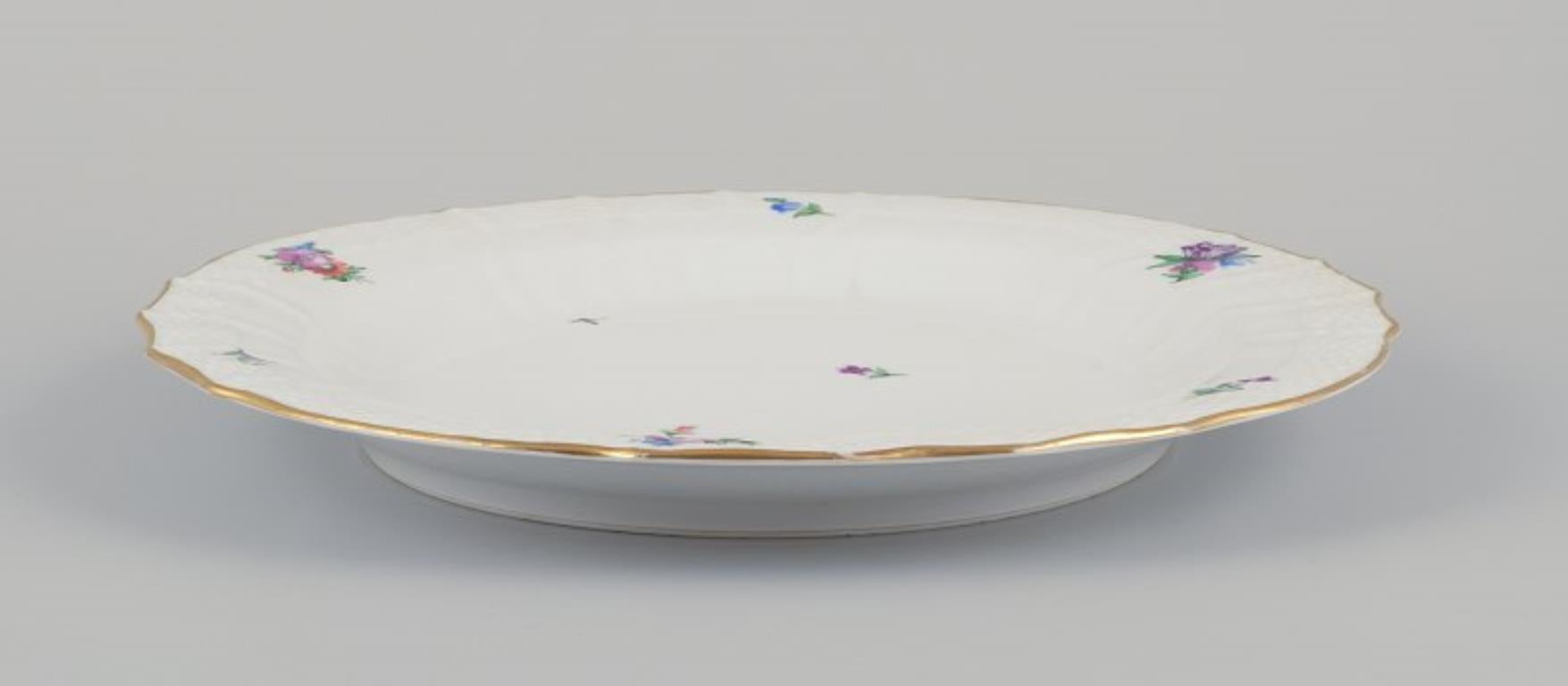 Flor Sajona de Royal Copenhagen. Gran fuente redonda de porcelana para servir. en venta 1
