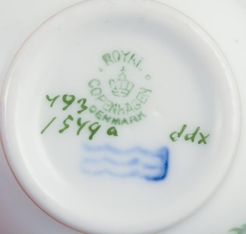 Porcelain Royal Copenhagen, Saxon Flower, set of four coffee cups with saucers For Sale