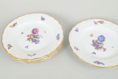 Royal Copenhagen Saxon flower. Set of four dinner plates in porcelain. 1960s