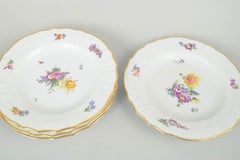 Royal Copenhagen Saxon flower. Set of four dinner plates in porcelain. 1960s