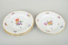 Royal Copenhagen Saxon flower. Set of four dinner plates in porcelain. 1960s