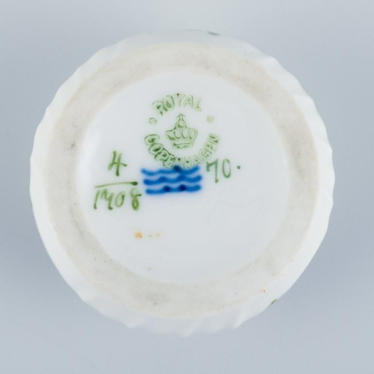 Porcelaine Royal Copenhagen, Fleur de Saxe. Ensemble de quatre pots à sel en porcelaine en vente
