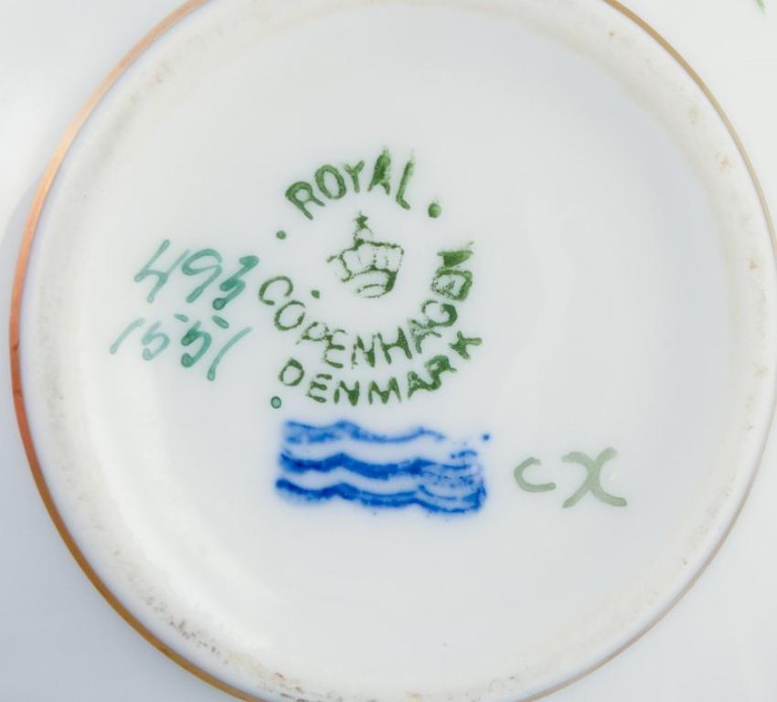 Royal Copenhagen, Saxon Flower, set of four tea cups with saucers in porcelain. For Sale 1