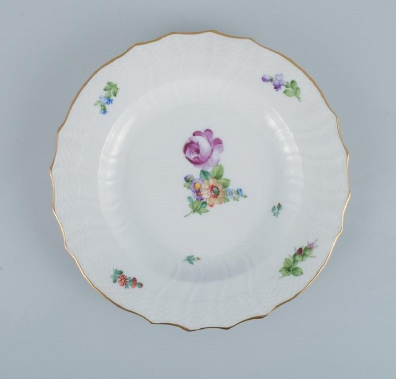 Royal Copenhagen Saxon Flower, Six Dinner Plates in Hand-Painted Porcelain 1