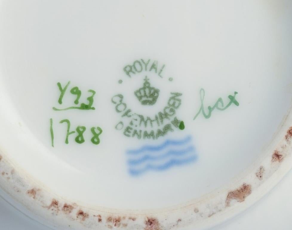 Porcelain Royal Copenhagen, Saxon Flower, teapot hand-decorated with polychrome flowers  For Sale