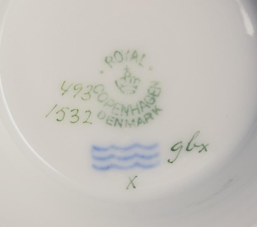 Royal Copenhagen Saxon Flower. Two porcelain compotes with floral motifs. For Sale 3