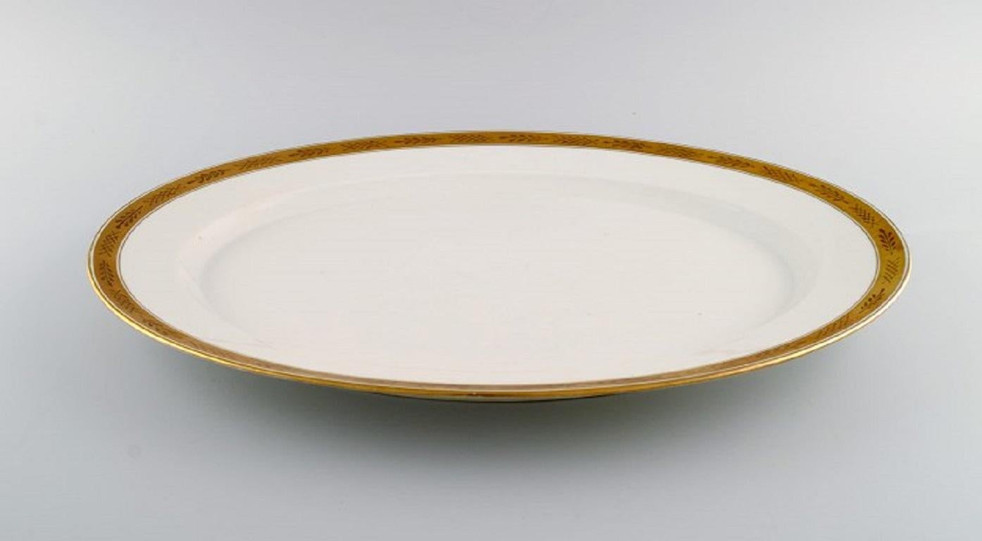 Mid-20th Century Royal Copenhagen Service No. 607, Colossal Serving Dish in Porcelain For Sale